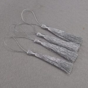 Silver tassels thin (4pcs)