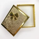 Packaging box – gold rectangle