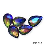 Medium teardrop crystals - 5pcs