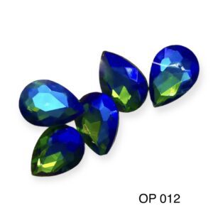 Medium teardrop crystals - 5pcs