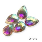 Medium teardrop crystals - 5pcs