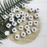 Square silicone alphabet beads letter E