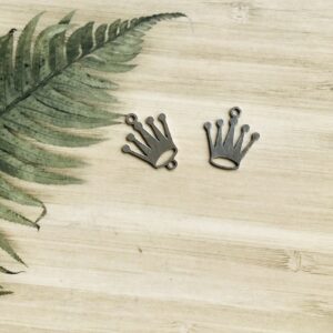 Crown metal pendants 2pcs